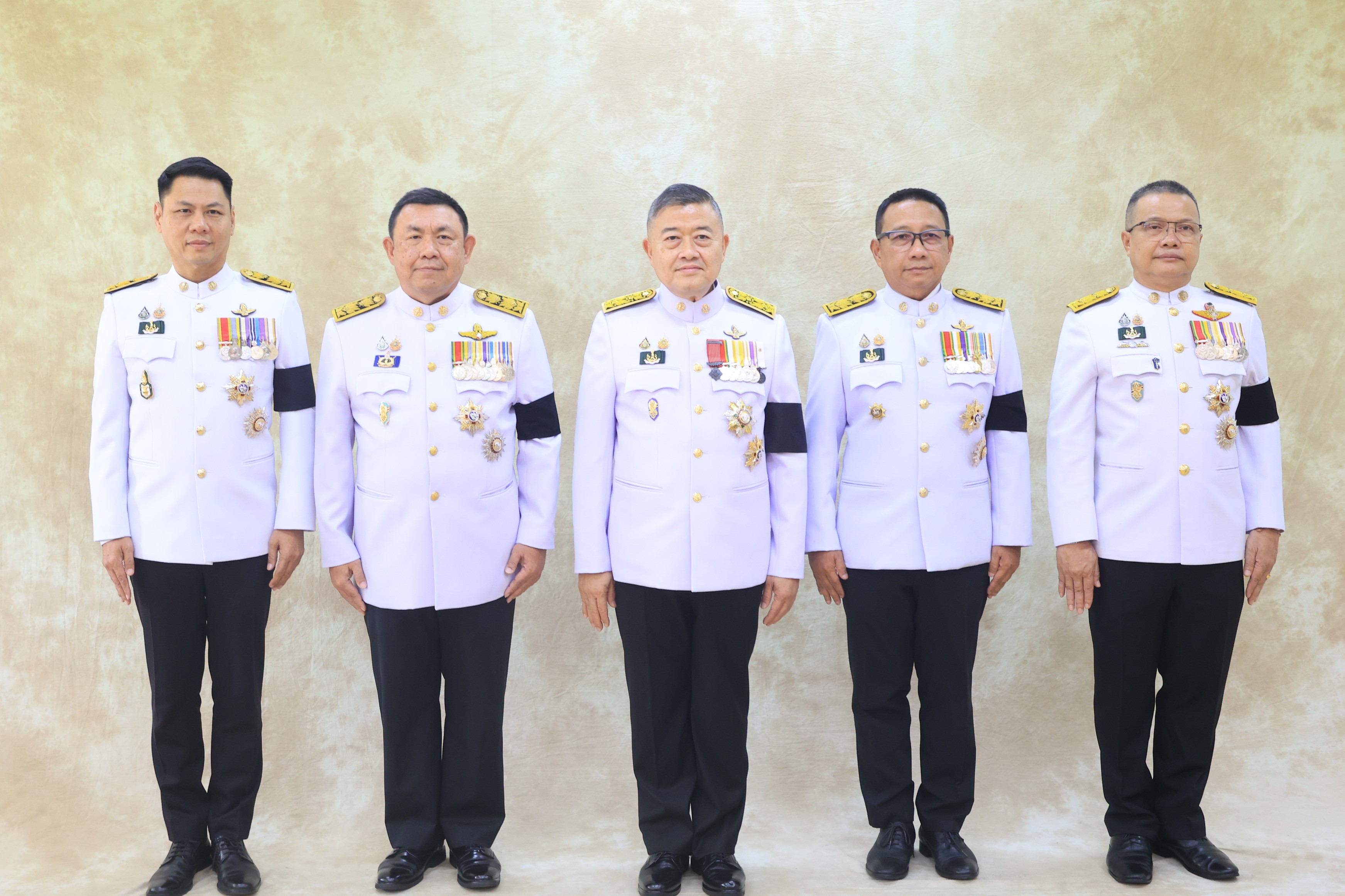 title - พระบาทสมเด็จพระเจ้าอยู่หัว และสมเด็จพระนางเจ้าฯ พระบรมราชินี เสด็จฯ ไปในการพระราชพิธีพืชมงคล พุทธศักราช 2569